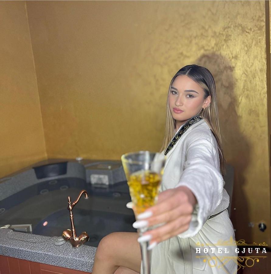 Hotel Gjuta Farke e Madhe 외부 사진