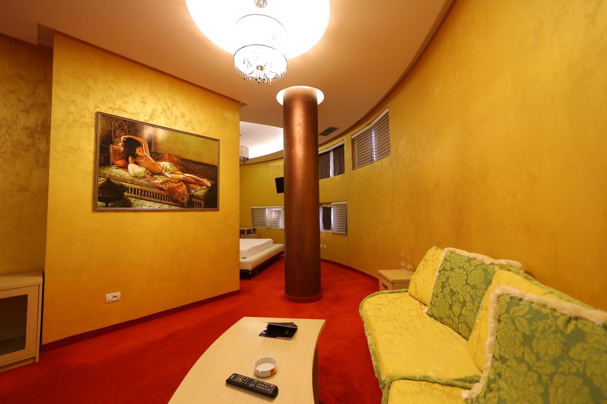 Hotel Gjuta Farke e Madhe 외부 사진
